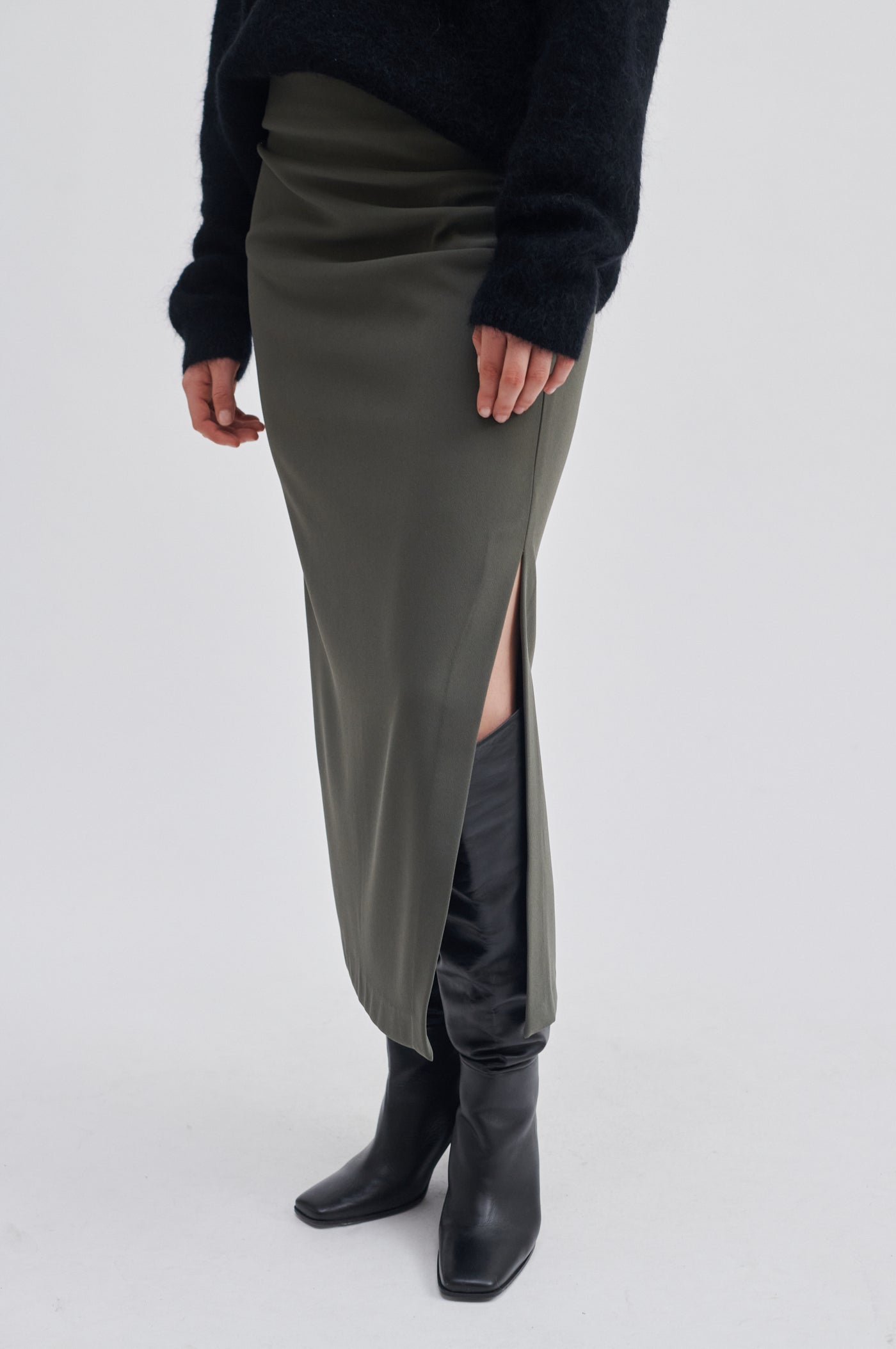 Second Female MIKITTA skirt / women