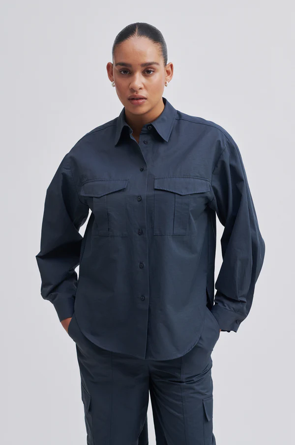 Second Female NEW NELINE shirt / women