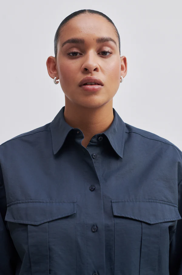Second Female NEW NELINE shirt / women