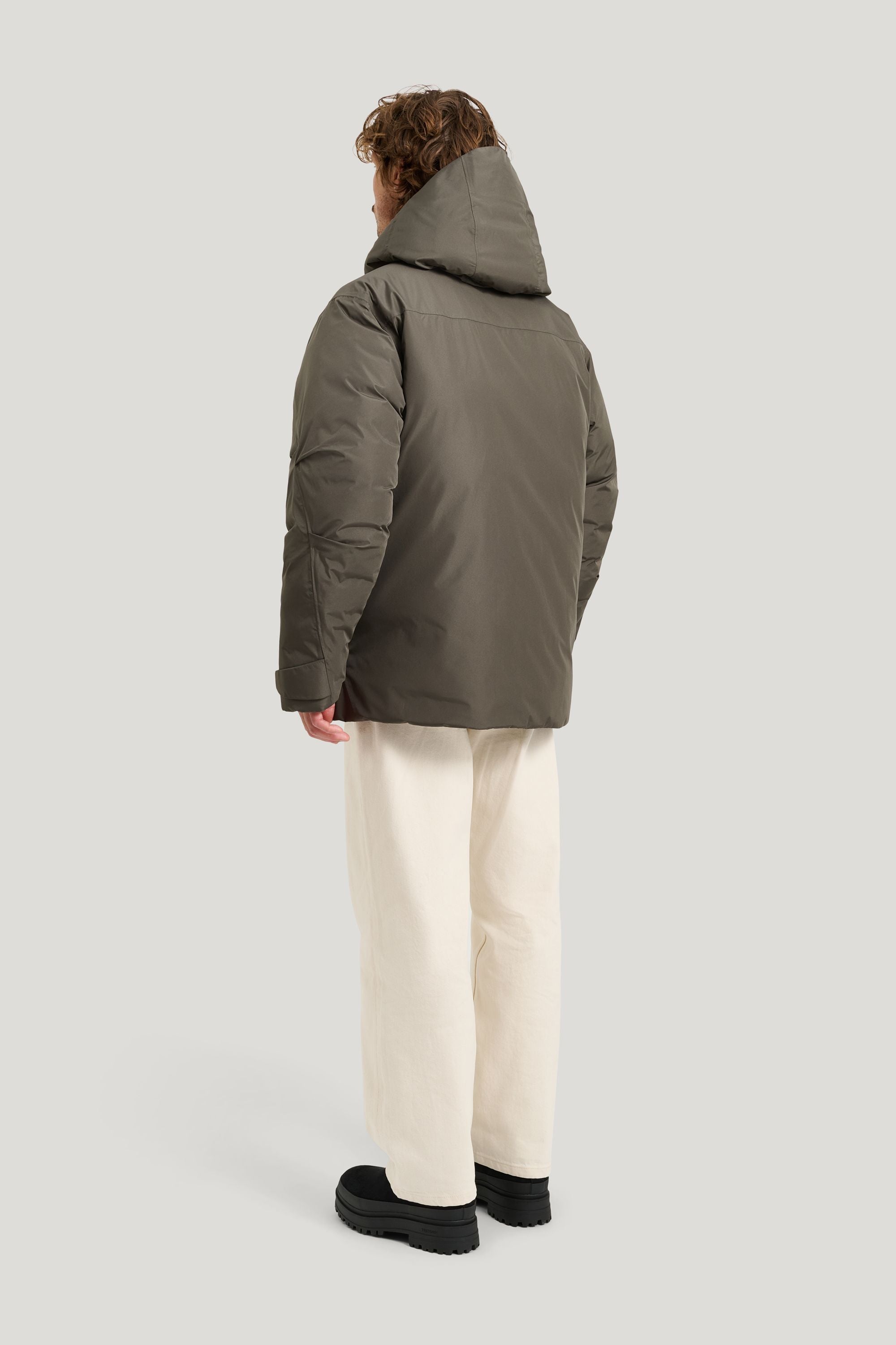 Grid Insulated Jacket beluga - model 3
