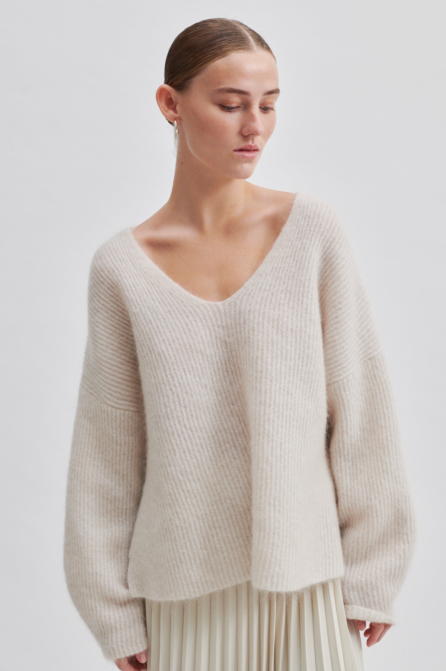 ANDREA v-neck