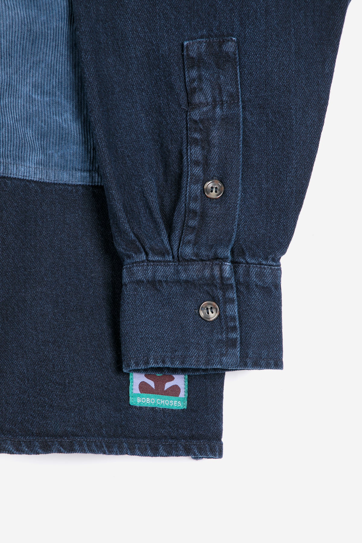 Big corduroy pockets light denim shirt