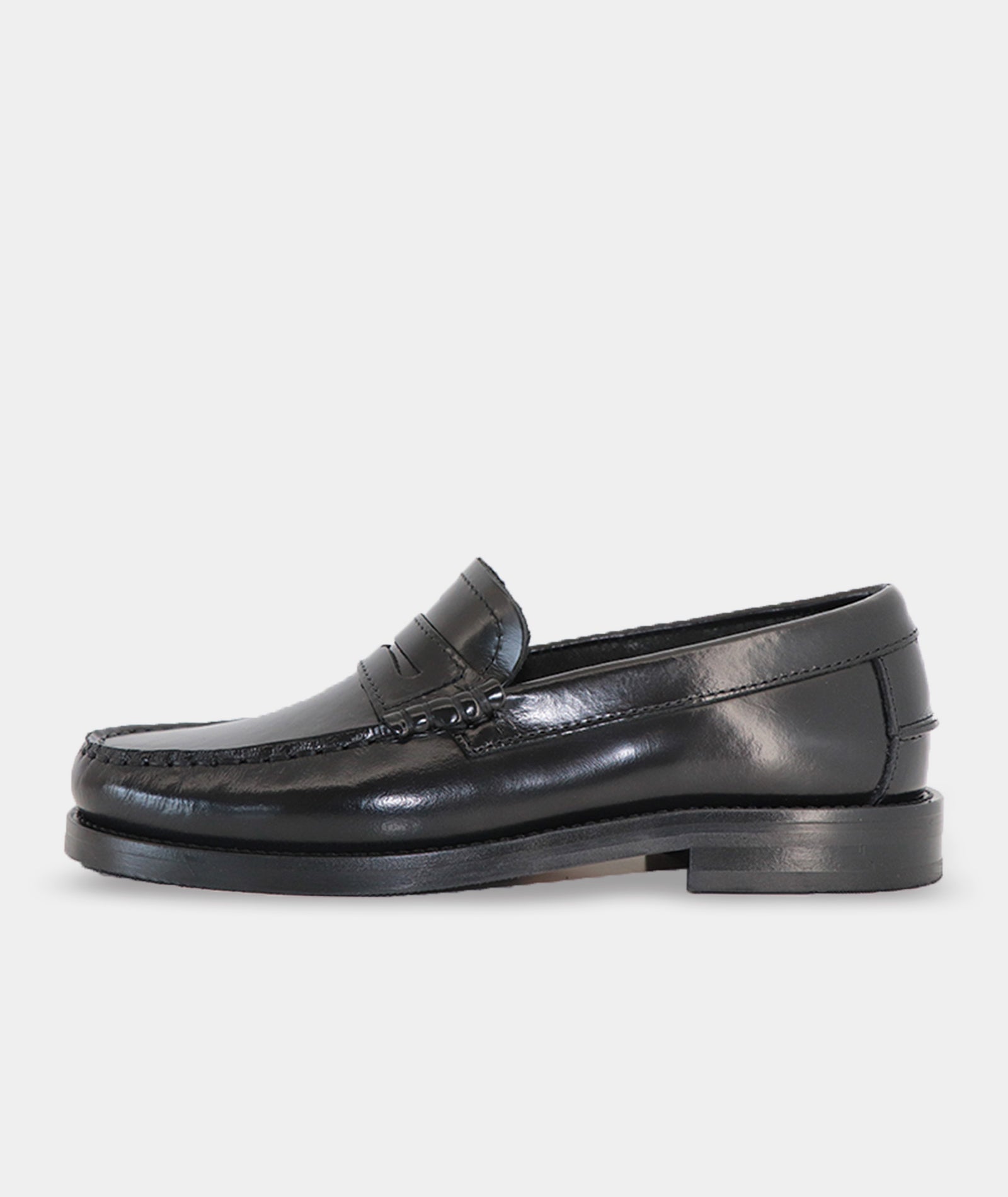 Garment Project milespennyloafer black w black