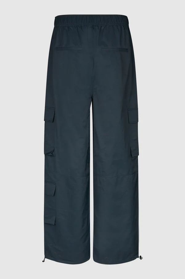 Second Female  NELINE trousers / women