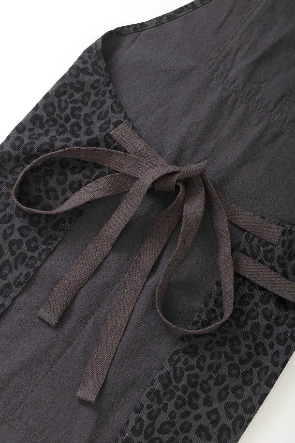 Patterned Apron - black leopard