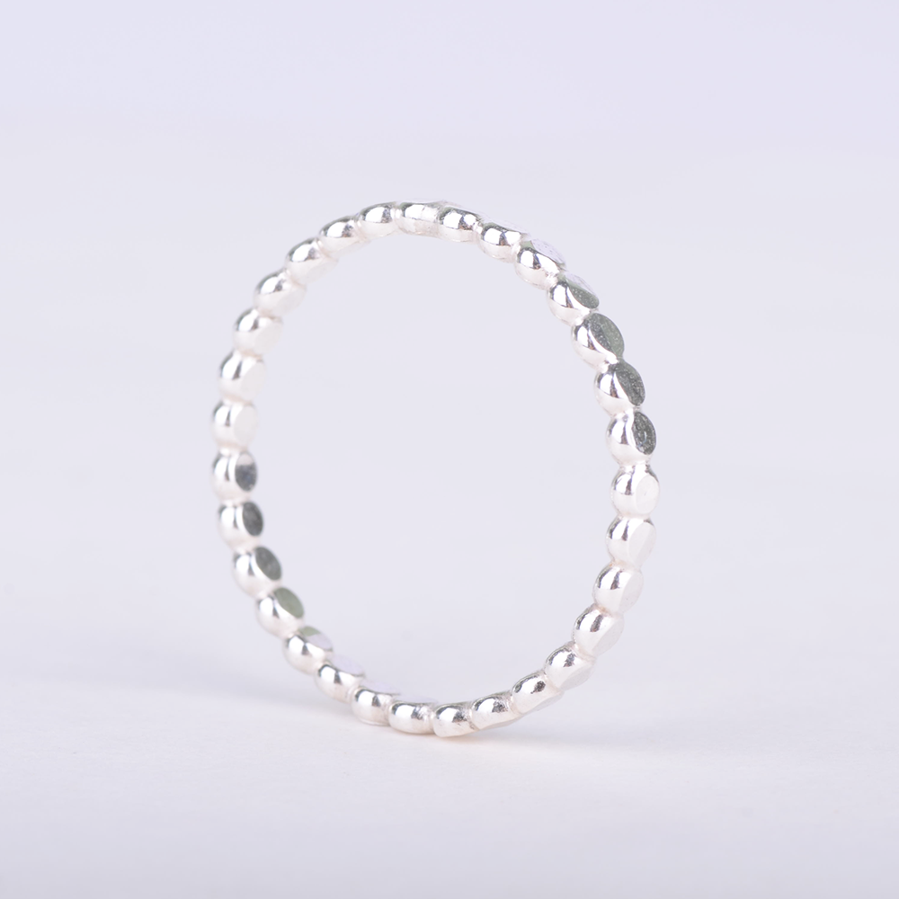 Charlotte Wooning  Ring Circles Flat Pearl (RCFP) / women