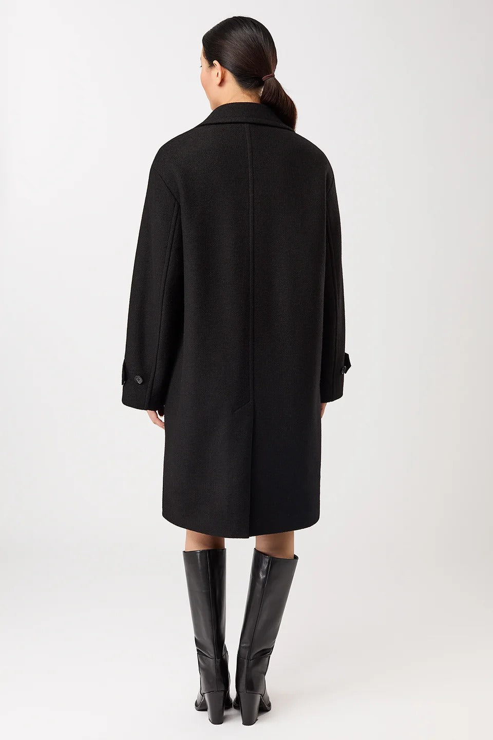 Short coat with lapels