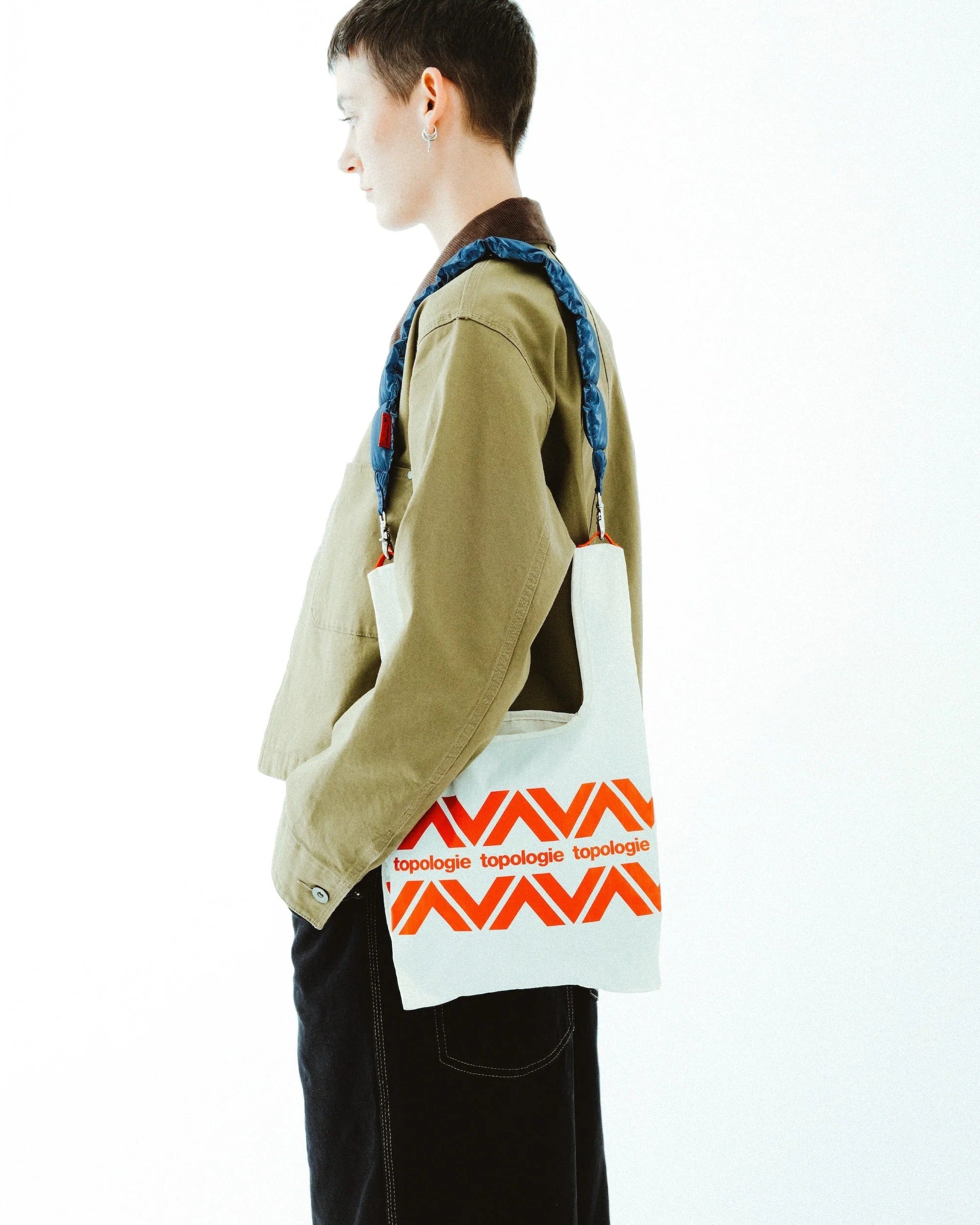 Puffer wrist strap