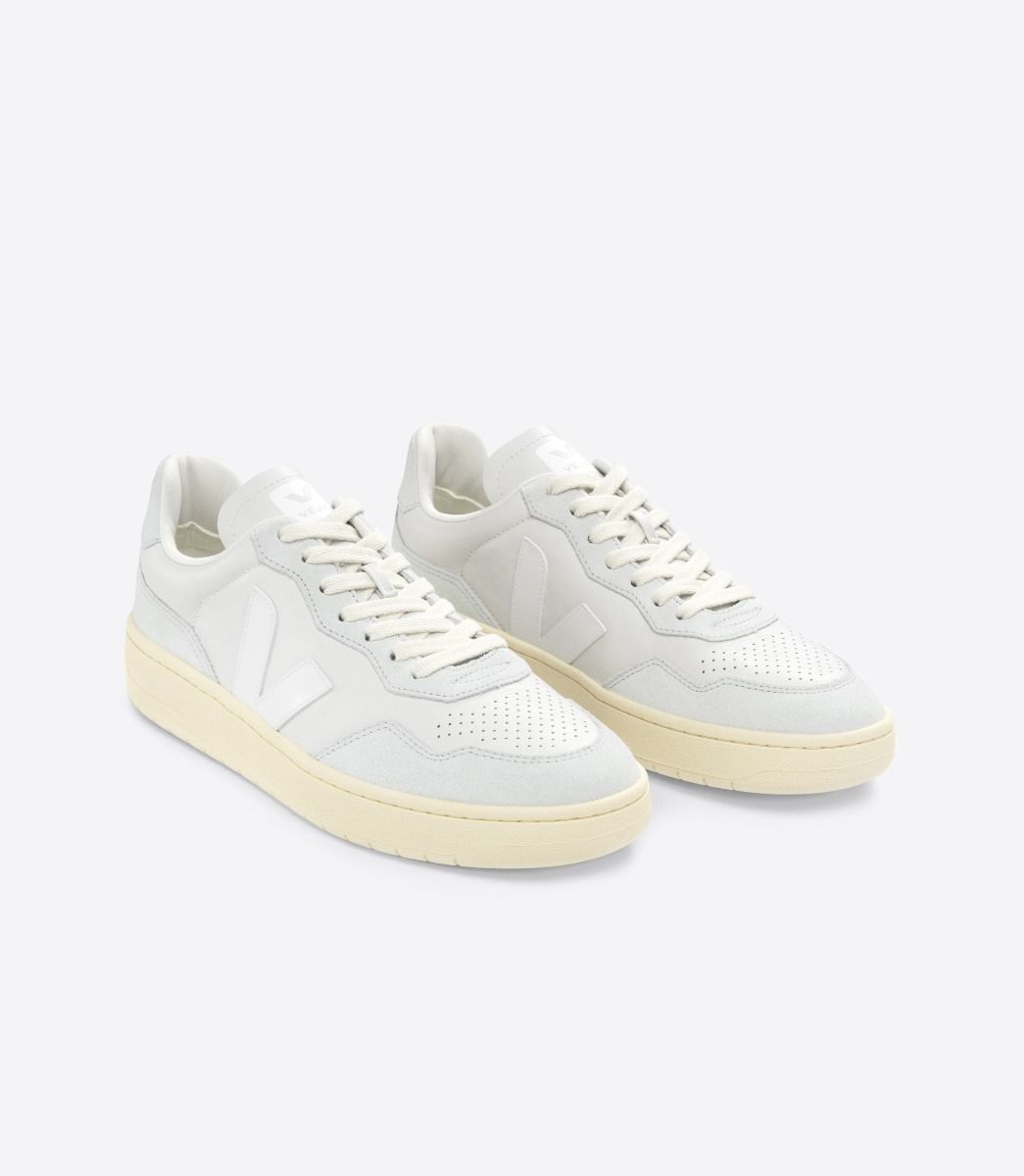 VEJA  V-90 leather shoe / women