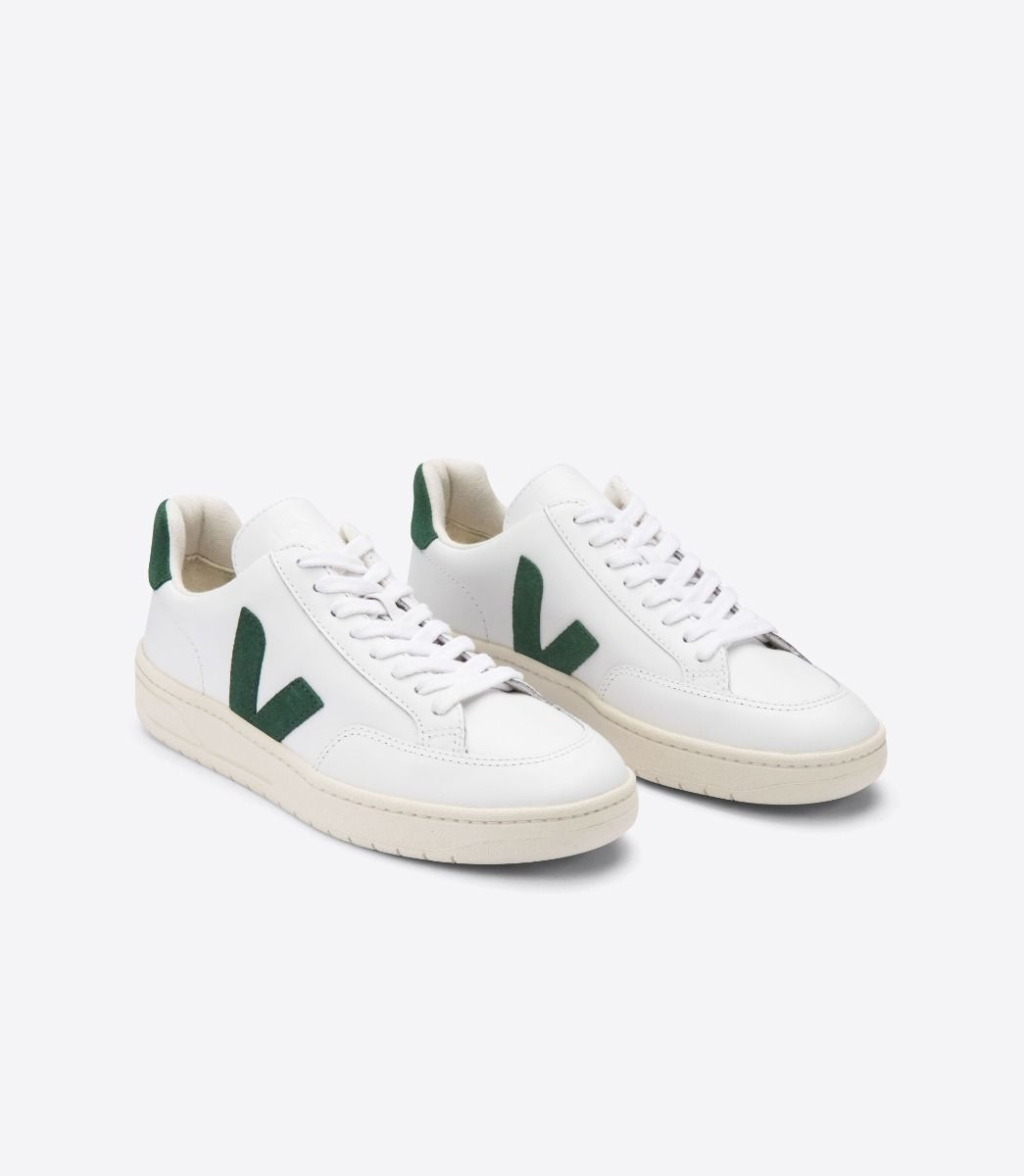 Veja  V-12  Leather / men