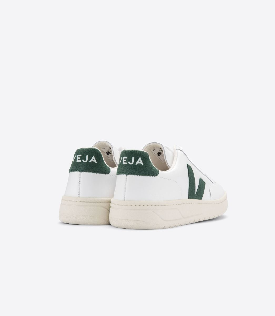 Veja  V-12  Leather / men