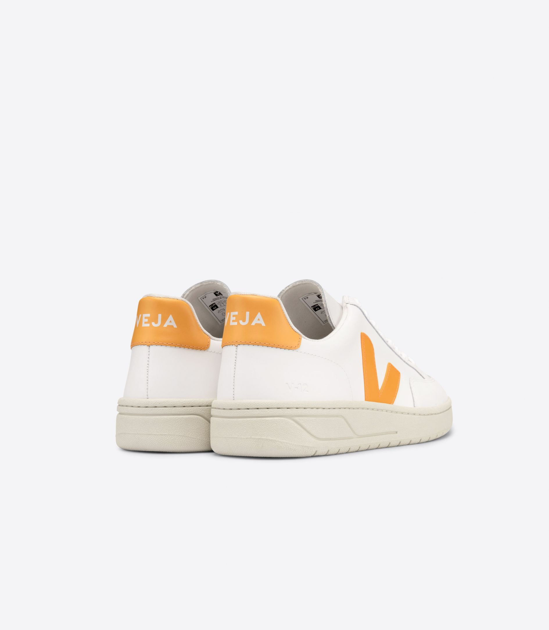 Veja  V-12  Leather / men